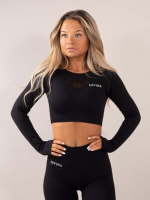 Four Black seamless crop top front
